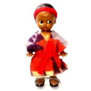 6 1/2" Vintage Knickerbockers Native American Doll with Rug Clothes